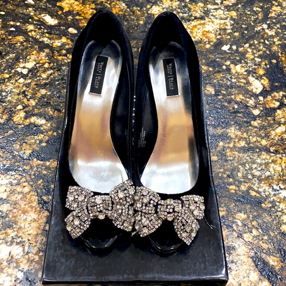 White house black market velvet bow